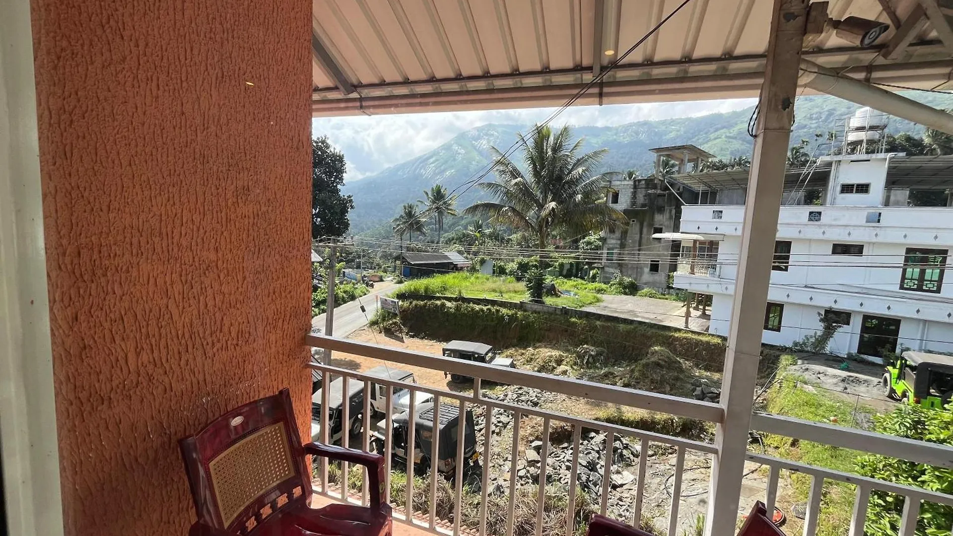Hill Side Home Anachal