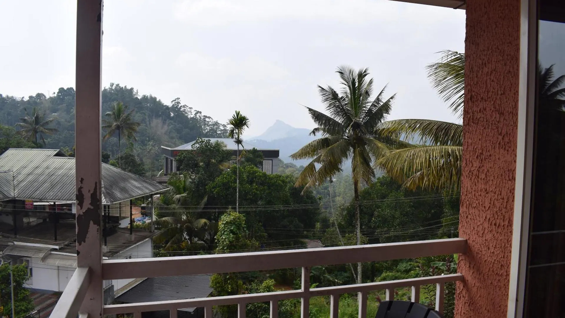 Hill Side Home Anachal
